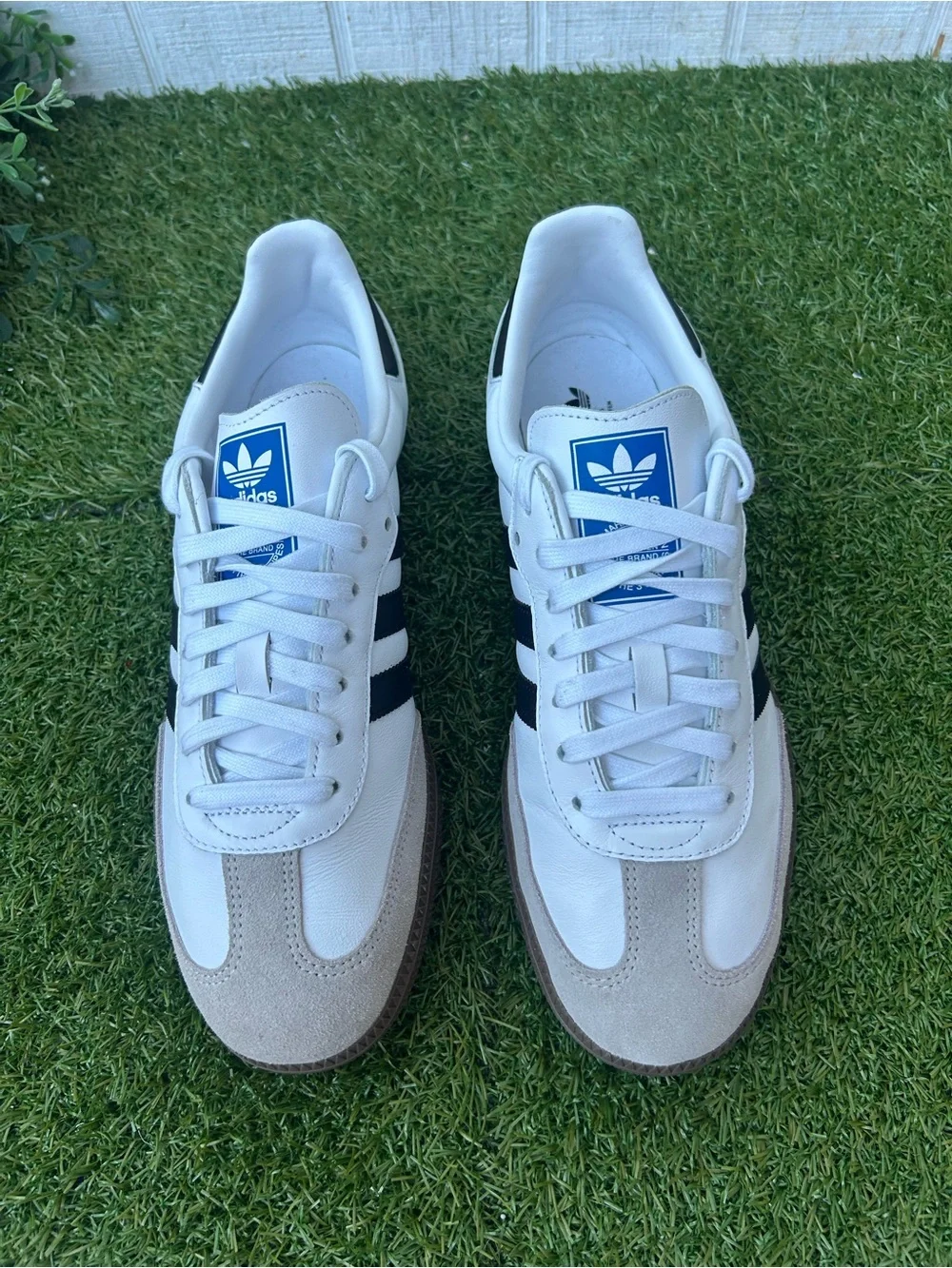adidas  SAMBA OG SHOES $100 size men 10 gently used